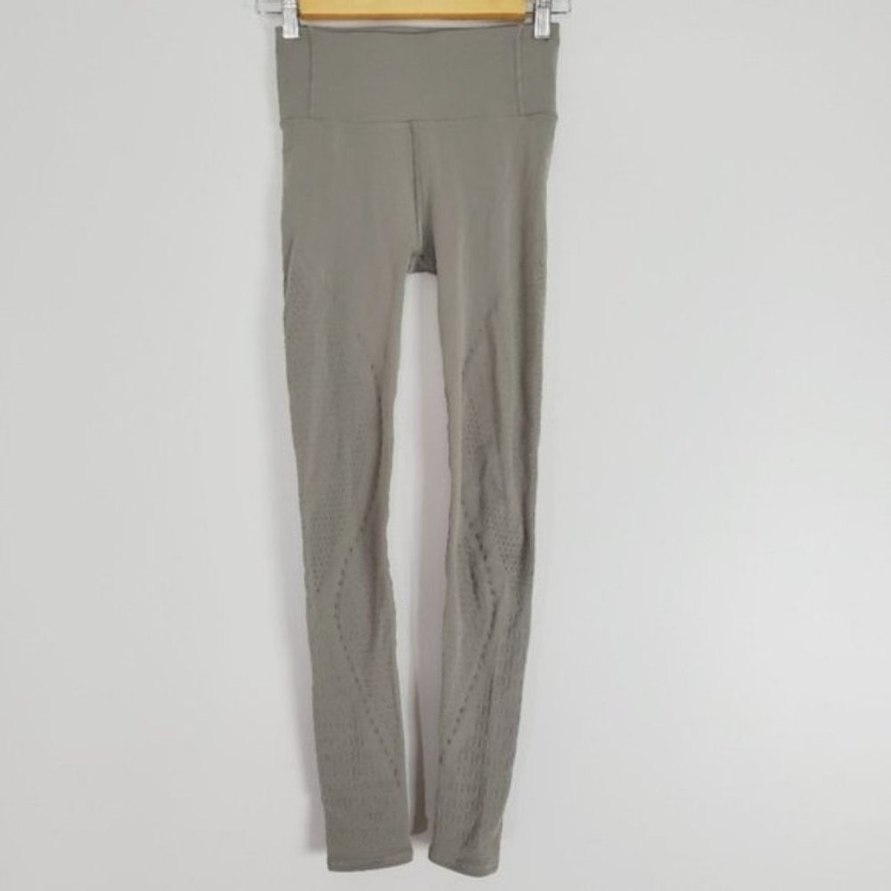 Lululemon REAVEAL TIGHT CARBON DUST LEGGING - Picture 2 of 16